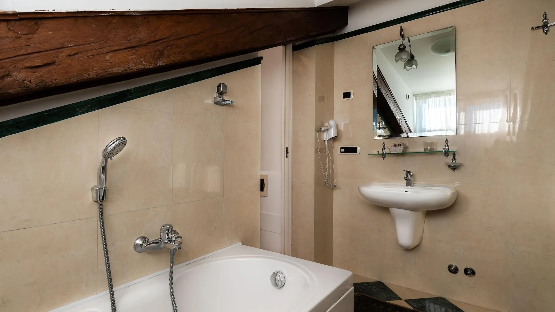 A Tribute To Music Residenza Hotel Venice