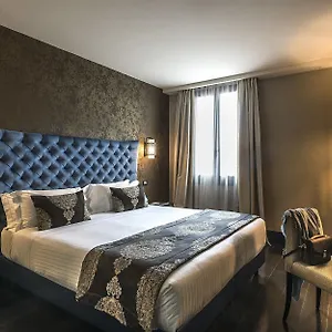 4* Hotel The Times