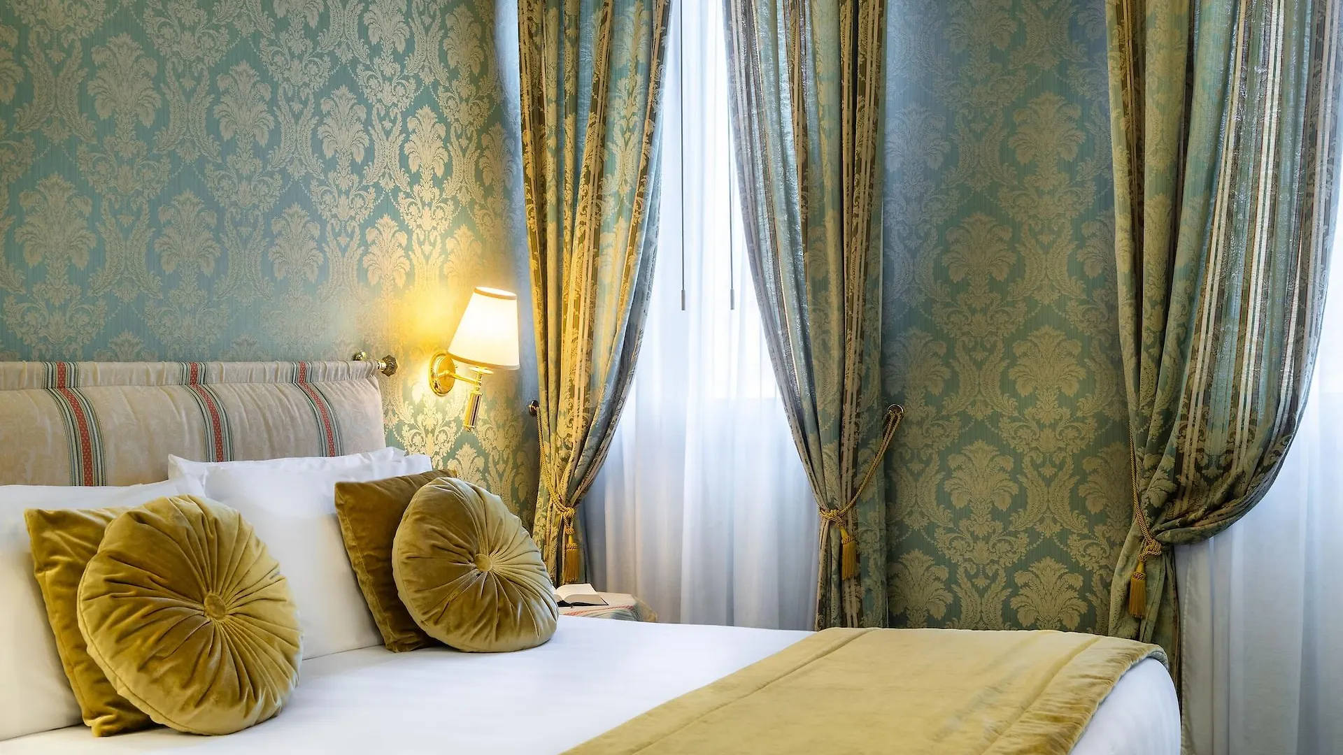 A Tribute To Music Residenza Hotel Venice Guest house
