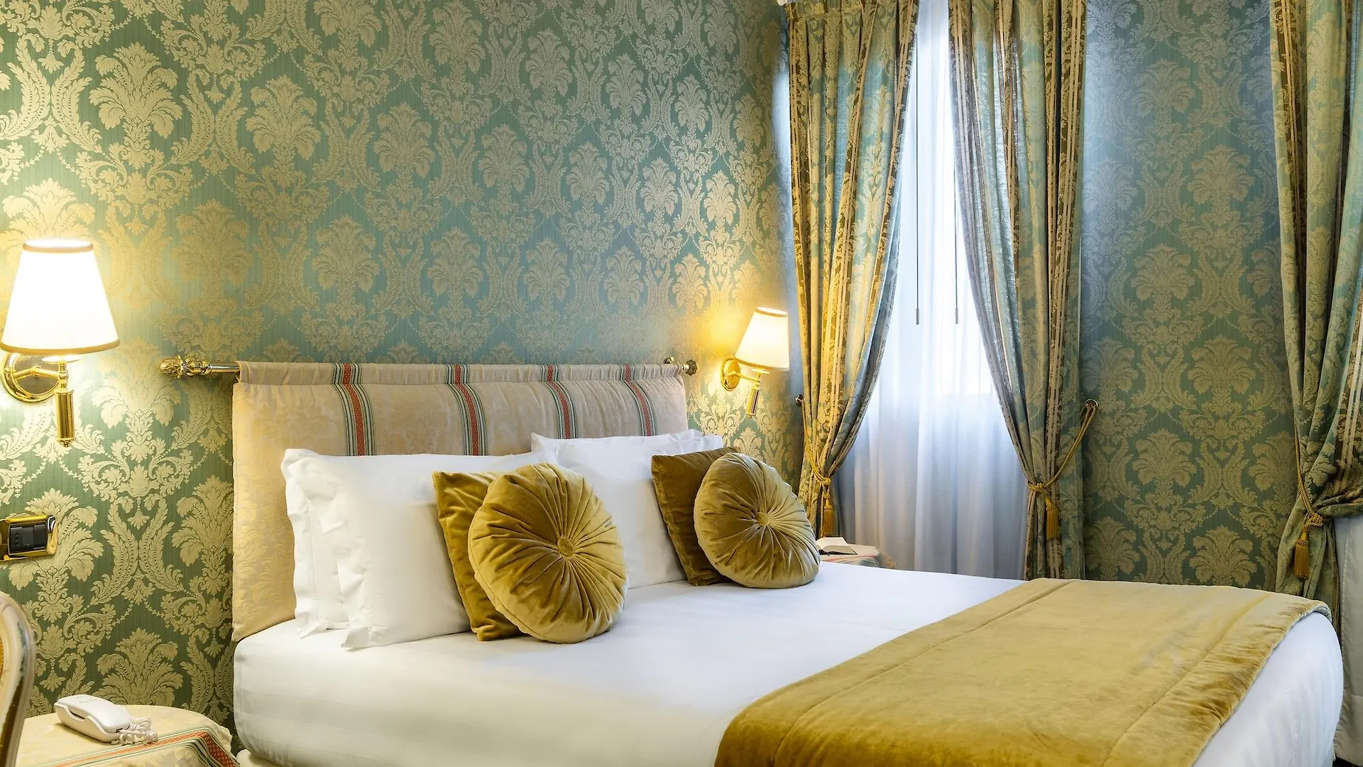 A Tribute To Music Residenza Hotel Venice Guest house