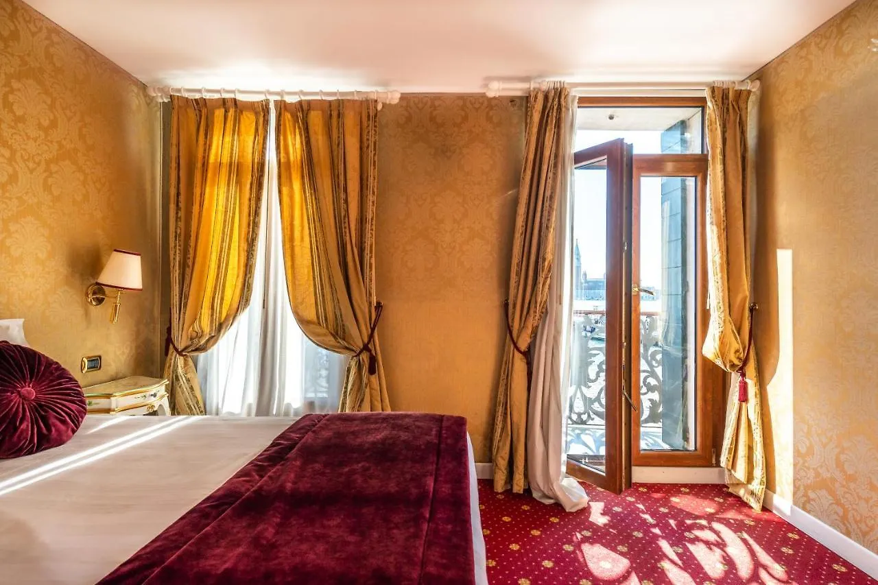 A Tribute To Music Residenza Hotel Venice