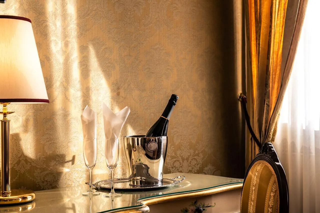 A Tribute To Music Residenza Hotel Venice